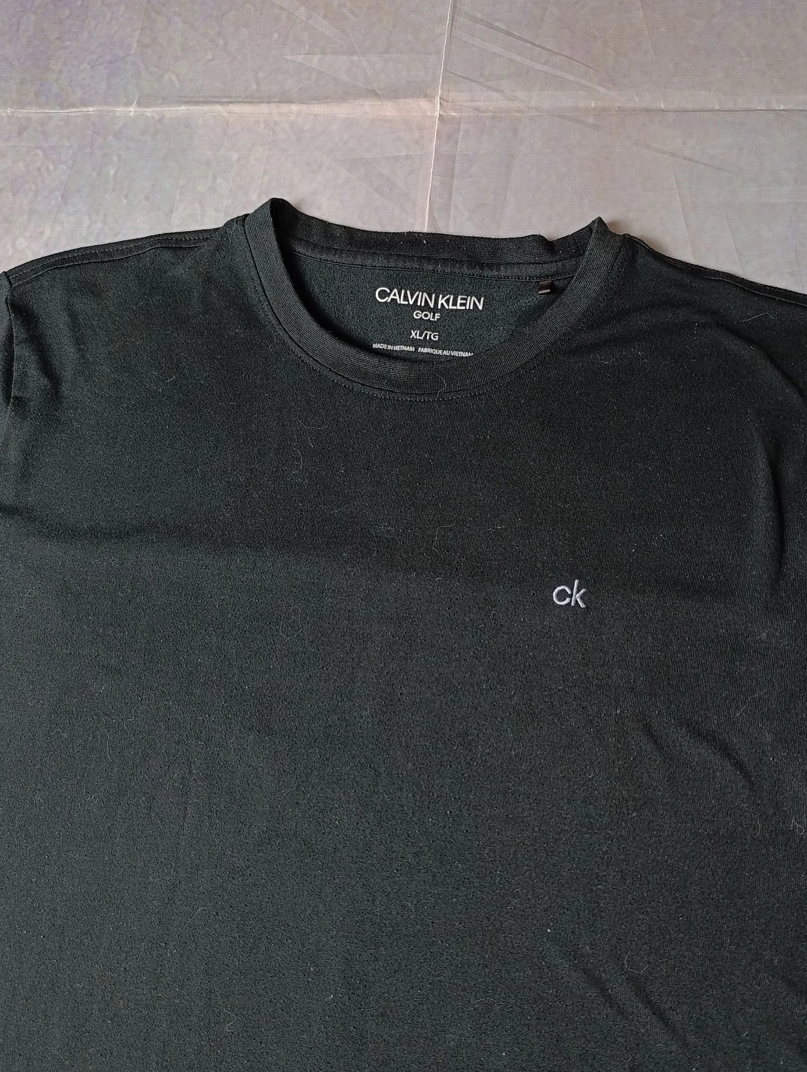 Camiseta de golf negra de rendimiento Calvin Klein para hombre talla XL – photo 2